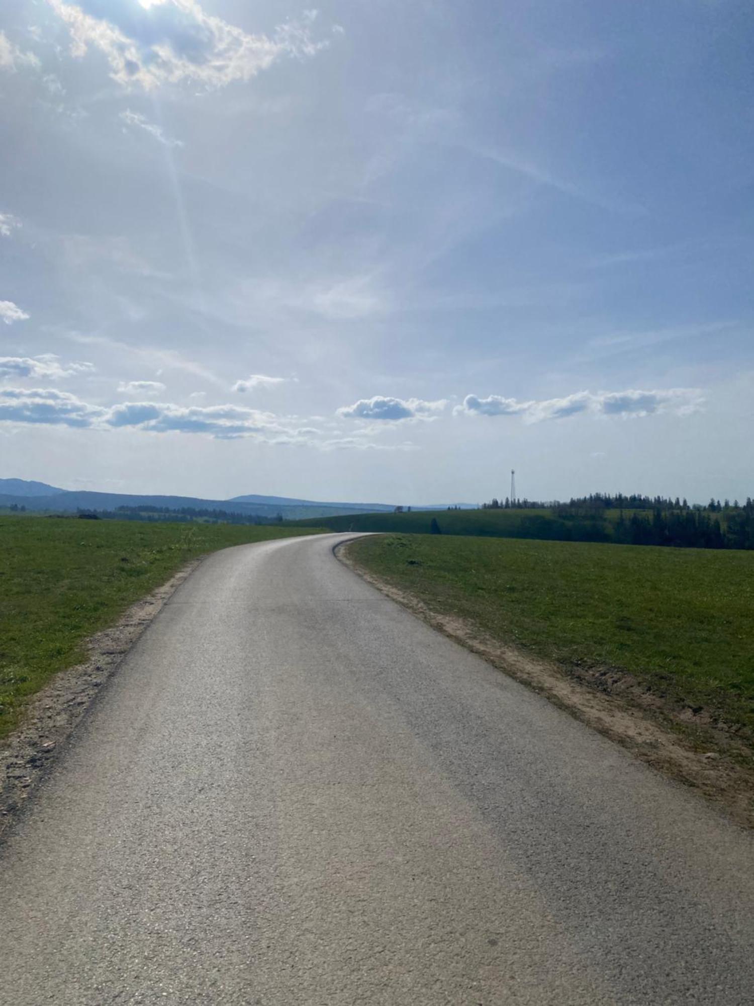 Malowany Domek W Gorach Ciche  Exterior foto