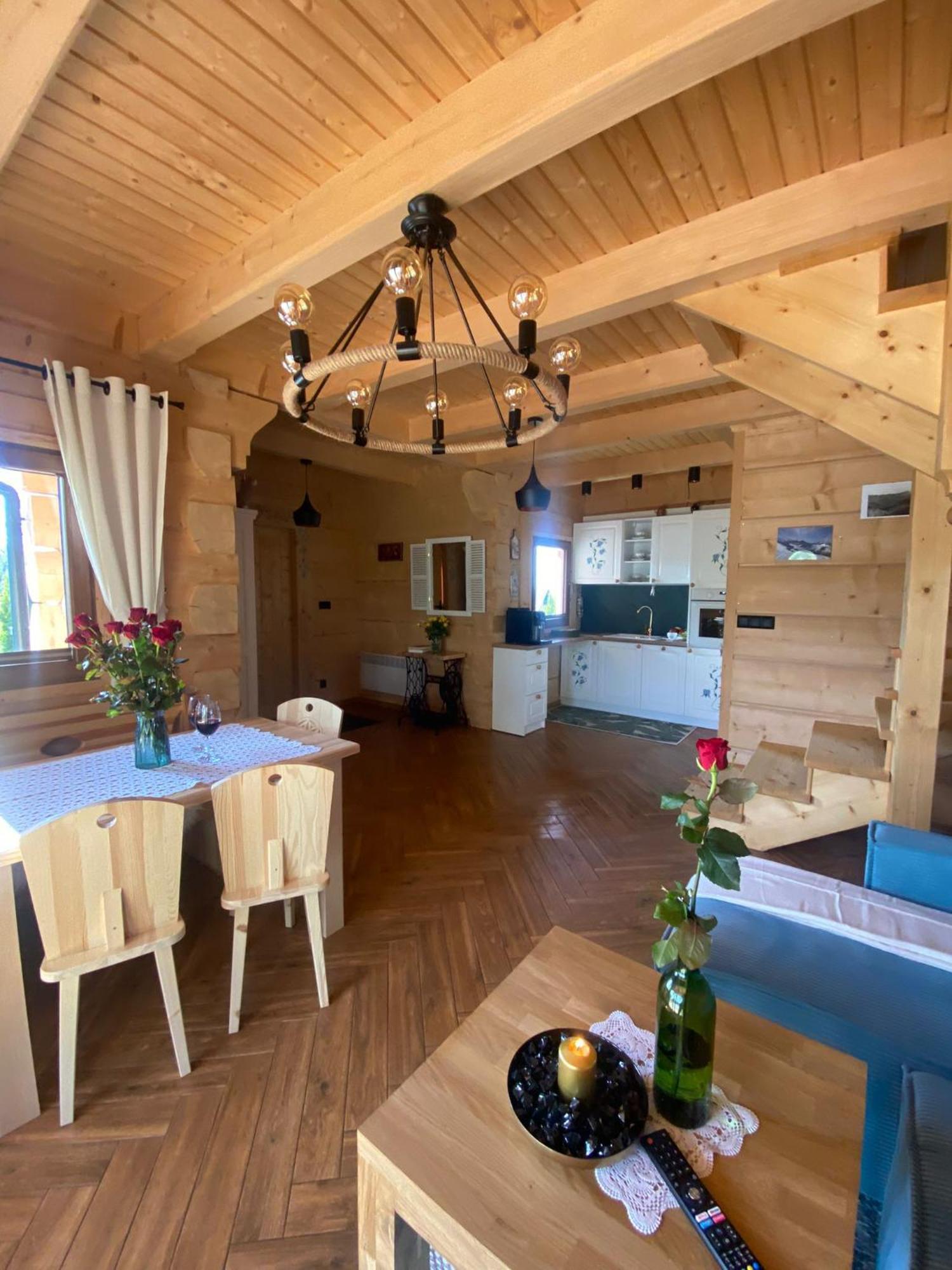 Malowany Domek W Gorach Ciche  Exterior foto